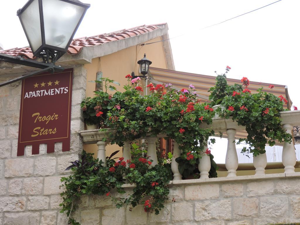 Apartments & Rooms Trogir Stars Free Parking Exterior photo